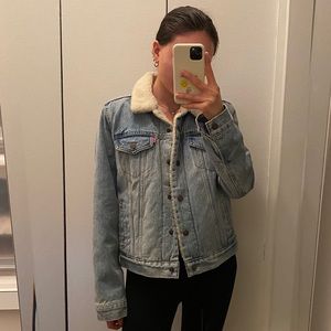 LEVIS TRUCKER SHERPA DENIM JACKET